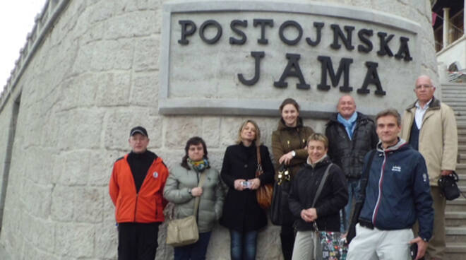 Il gruppo degli esperti a Postumia, in Slovenia. Fra loro anche Mauro Conficoni, consigliere delegato del Gal Delta 2000