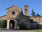 La Pieve di Tho è un singolare e suggestivo assieme archeologico