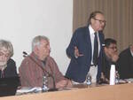 Nella foto da sinistra l'architetto Sadich, Marino Moroni, Giuseppe Rossi, Davide Benazzi e Sergio Sangiorgi (Foto Corelli)