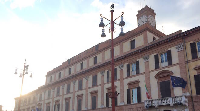 Il municipio di Forlì (foto Blaco)