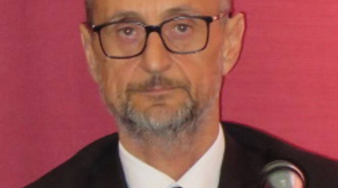 Il professor Giuseppe Savioli