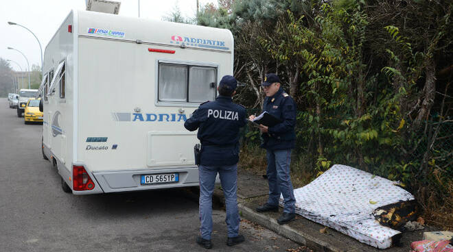 Il secondo camper andato a fuoco. Foto Blaco