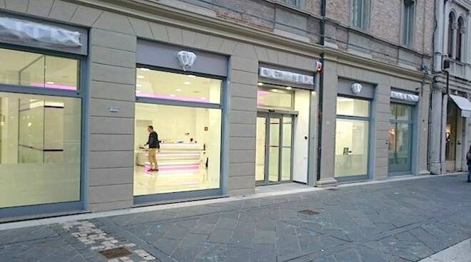 il nuovo centro "Dentix" di Rimini, in via IV Novembre