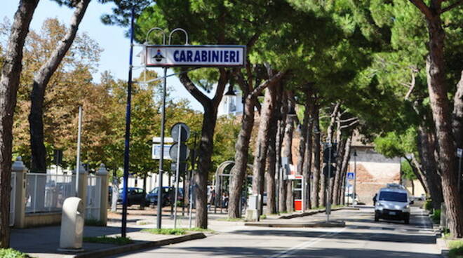 Sul posto sono intervenuti i Carabinieri della stazione di Cervia