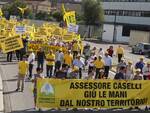 Un momento della protesta della Coldiretti davanti alla sede della Regione Emilia Romagna, a Bologna