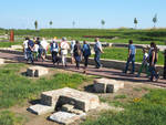 Turisti in visita all'Antico porto di Classe