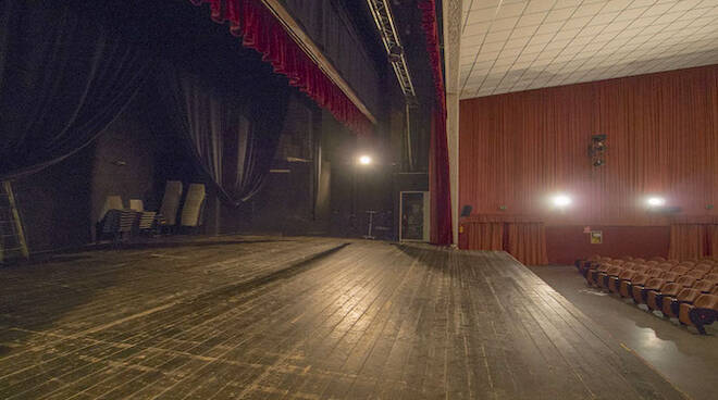 il palco del teatro Astra di Bellaria