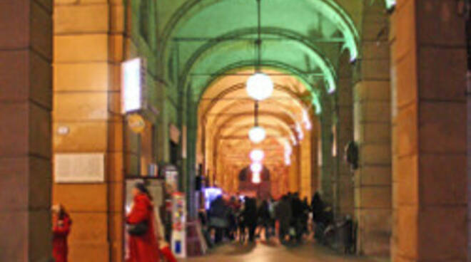 Le luci del portico di Bagnacavallo