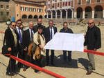 Nella foto la visita di questa mattina in piazza della Libertà