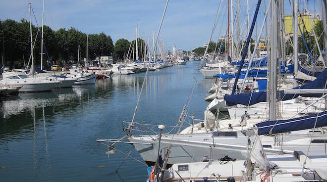 Veduta del porto canale di Rimini (Foto Cicciotto, creative commons)