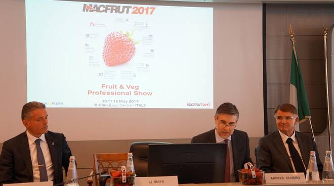 Il Vice Ministro Andrea Olivero alla conferenza stampa di Presentazione di Macfrut 2017 a Roma