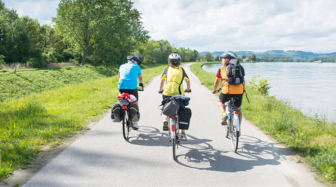 Il turismo in bicicletta è un prodotto che muove in Italia 3 miliardi di euro di indotto