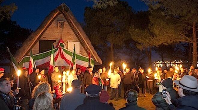 Domenica 31 dicembre si rinnova il rito della fiaccolata al Capanno Garibaldi
