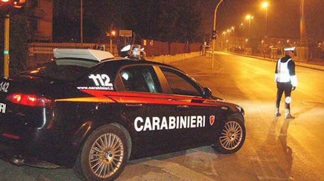 I controlli notturni dei carabinieri di Riccione (foto d'archivio)