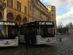 Nella foto i nuovi autobus