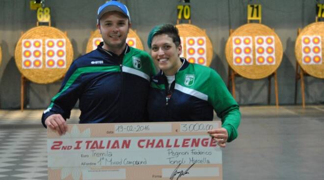 Federico Pagnoni e Marcella Tonioli, qui vincitori dell'Italian Challenge del 2016 con l'assegno del 1° posto