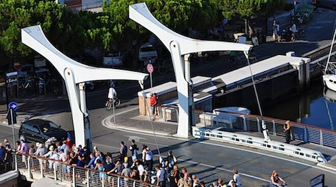 Immagine di repertorio - Ponte mobile a Cervia