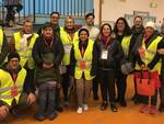 L'assessore ai servizi educativi del Comune di Rimini, Mattia Morolli, con alcuni dei volontari del Piedibus di Viserba
