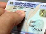 La carta d'identità elettronica è dotata di elementi di sicurezza e di un microchip che memorizza i dati del titolare