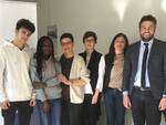 In foto da sinistra Giacomo Pagnani e Fa Demba Thiam con Nicoletta Cappelli, Roberta Boghi , Laura Macrì e Rudy Gatta