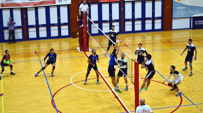 Una fase di gioco della partita fra Romagna Banca Bellaria e Rubicone In Volley