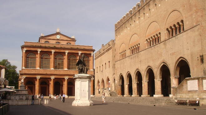 Piazza Cavour, uno dei luoghi simbolo di Rimini (foto d'archivio)