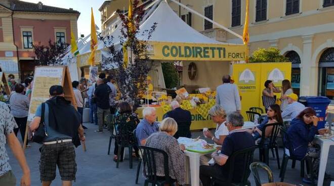 La ‘piazza del Cibo Giusto’ promossa degli agriturismi Terranostra-Campagna Amica di Coldiretti Forlì-Cesena e Rimini