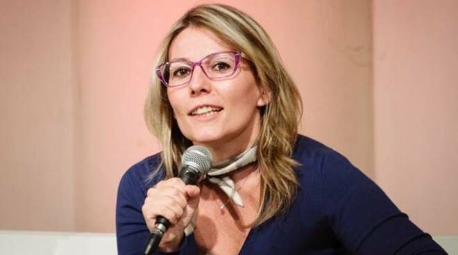 Sara Rattaro: il suo “Splendi più che puoi” è risultato il secondo libro più letto della biblioteca Don Milani nel 2017