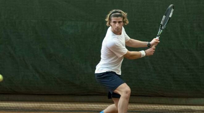 Alessandro Canini, classifica 2.4, portacolori del Tennis Viserba