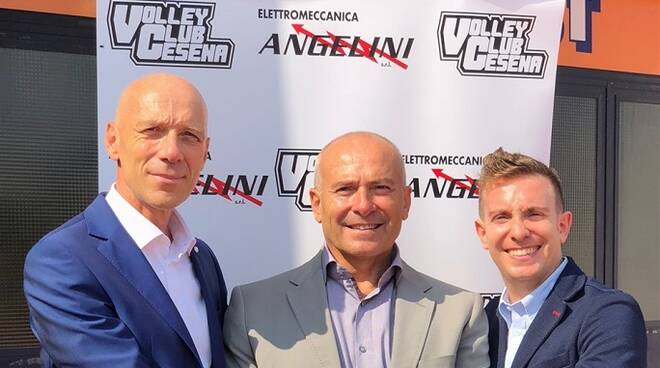 Maurizio Morganti, presidente del Volley Club Cesena; Alberto Angelini col figlio Mattia, titolari di Elettromeccanica Angelini