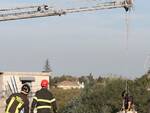 Un'immagine  dei soccorsi dopo la frana alla chiusa di San Bartolo