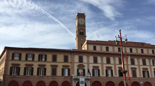 Il municipio di Forlì (foto d'archivio)