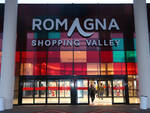 L'ingresso del Romagna Shopping Valley di Savignano (foto d'archivio)