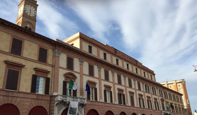 Il Comune di Forlì (foto archivio Blaco)