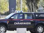 scatola, abbandonata ad una fermata dell'autobus, è stata aperta dagli artificieri dei Carabinieri (foto d'archivio)