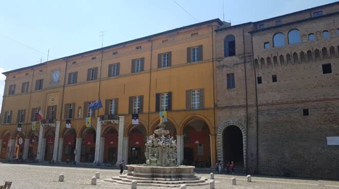 Il Comune di Cesena (foto d'archivio)