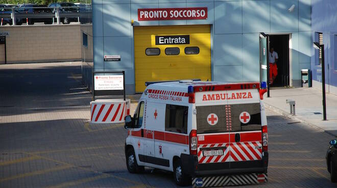 L'esterno del Pronto Soccorso dell'ospedale Bufalini di Cesena, dopo il 60enne è morto alcune ore dopo il ricovero