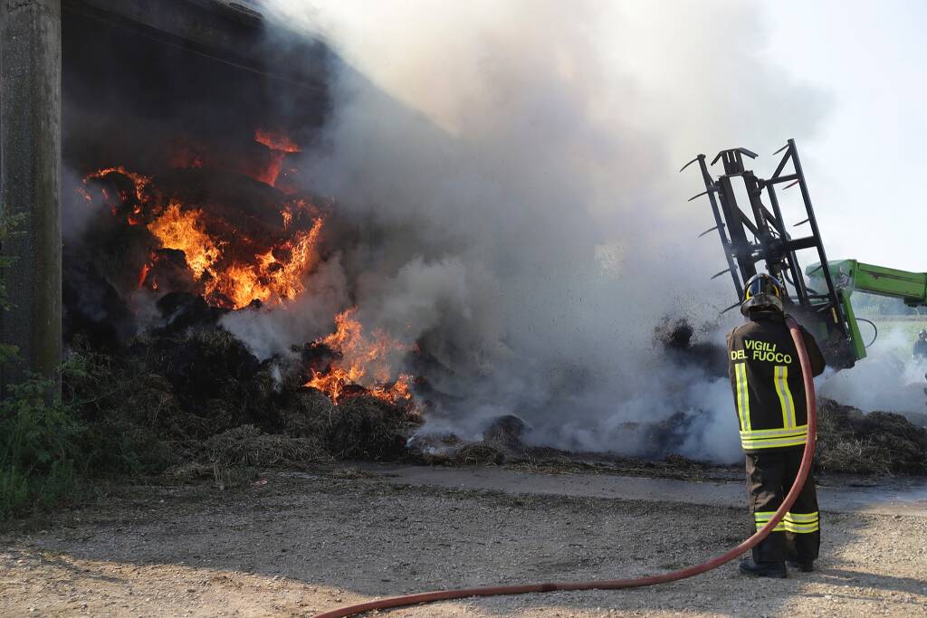 Incendio fienile via Manzoni