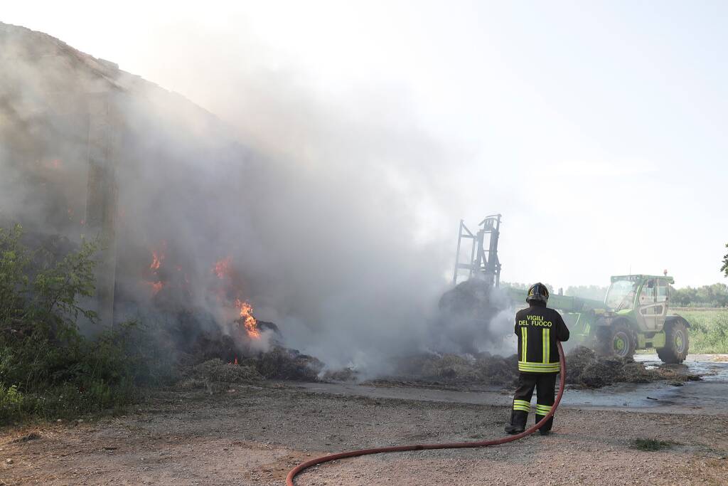 Incendio fienile via Manzoni