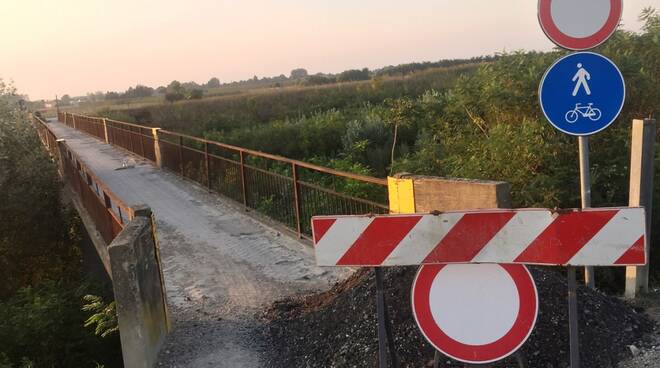 Lugo: passerelle sul fiume Santerno addio?