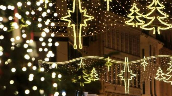 Festa Di Natale.Voltana Cena Di Raccolta Fondi Per Le Luminarie Natalizie E Per La Festa Di Natale Ravennanotizie It