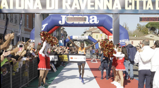 Japhet Kosgei vince la Maratona di Ravenna 2019