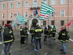 Vigili del Fuoco manifestano in piazza a Ravenna