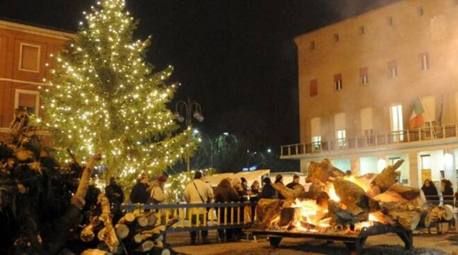 A Cotignola torna “E’ trèb in piàza