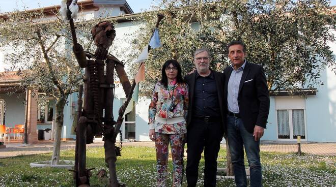 in mostra a Massa Lombarda le opere dello scultore libico Ali WakWak