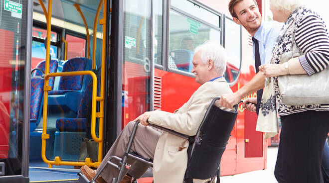 autobus carrozzina disabile