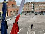 Bassa Romagna. Bandiere a mezz’asta e minuto di silenzio per le vittime e il sacrificio di medici e operatori