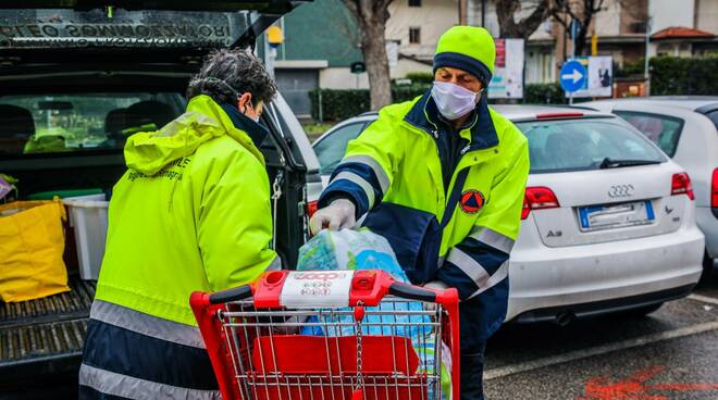 volontari spesa Bellaria - Igea Marina 