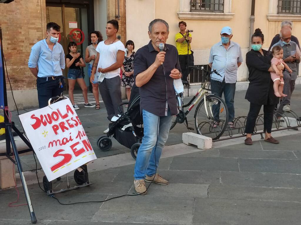 Priorità alla Scuola