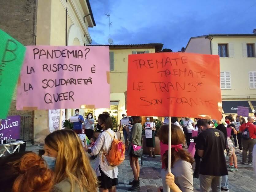 Manifestazione a favore del ddl Zan in Piazzetta Ghandi